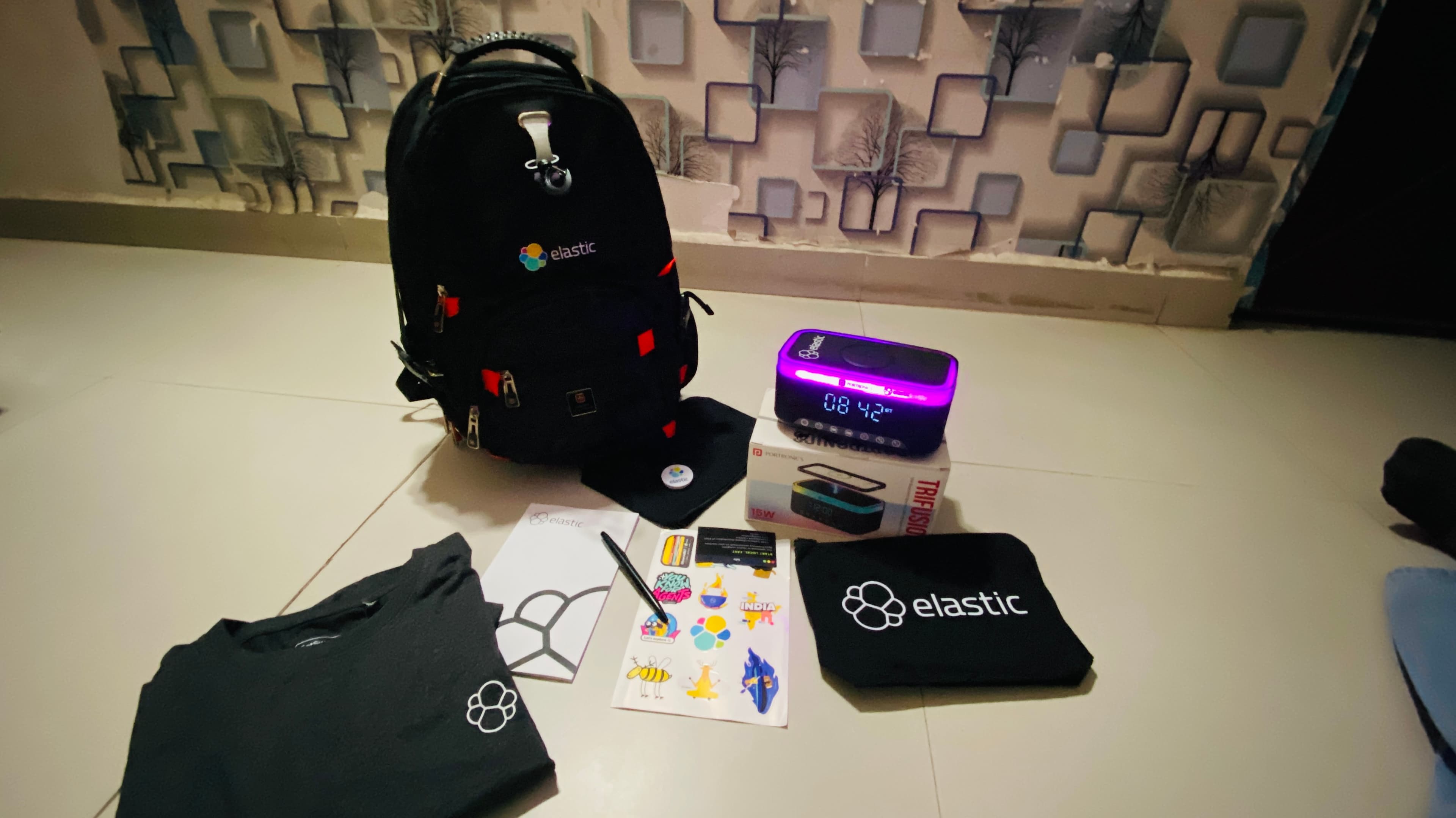 Elastic swag